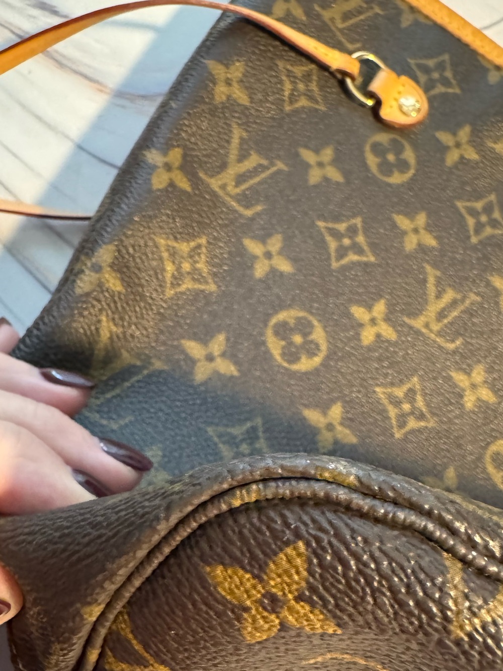 Authentic Louis Vuitton Monogram Canvas Neverfull MM - Picture 12 of 16